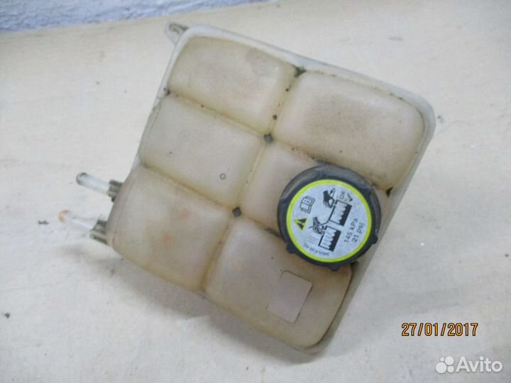 Расширительный бачок Форд Фокус 2 хэтчбек