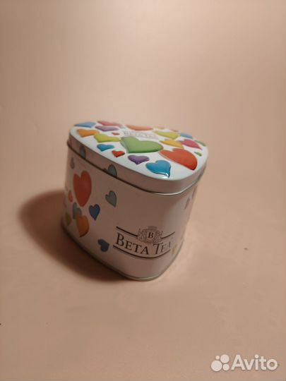 Жестяная банка в форме сердца с мелодией