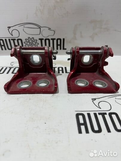 Петли двери задние левые Citroen C4 2011