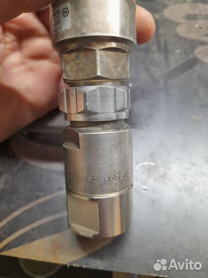 Коннектор для коаксиального кабеля