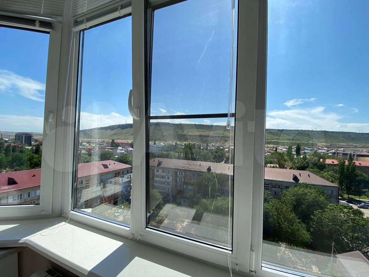 2-к. квартира, 52 м², 9/10 эт.