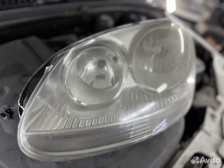 Фары на volkswagen jetta 5