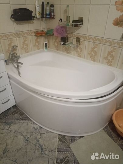 Ванна акриловая