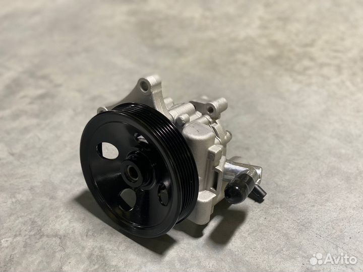 Насос гур mercedes w204