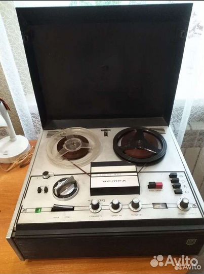 Катушечный магнитофон Астра 207 стерео