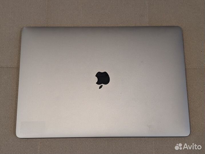 Macbook Pro 16 2019 i7/16/1tb 5300M