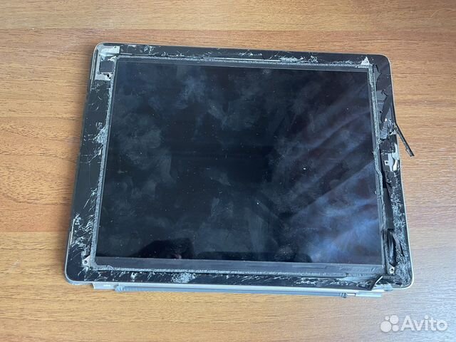 iPad (4-го поколения, Wi-Fi + Cellular