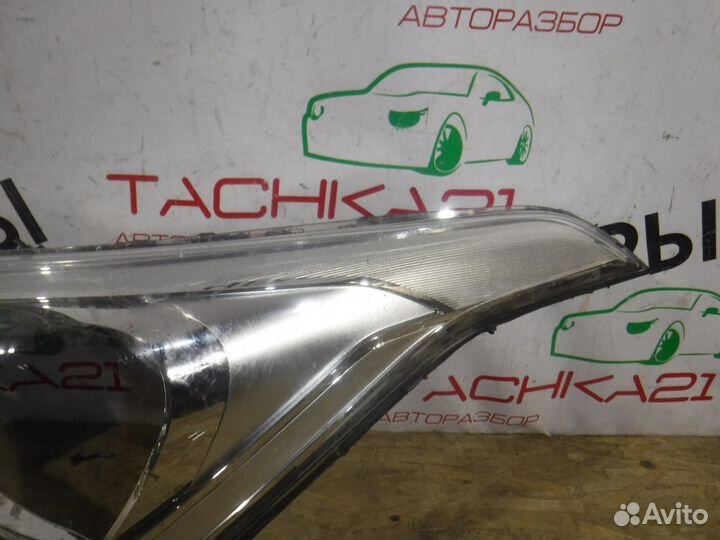 Стекло левой фары Hyundai Creta (2016-2020)