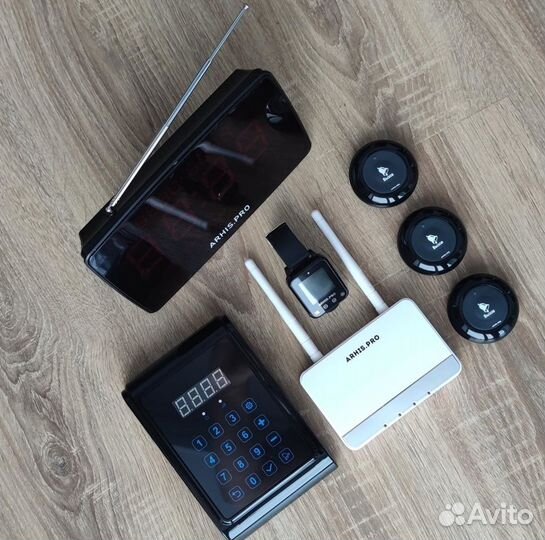 Кнопка вызова персонала, часы, табло, пуль, репите