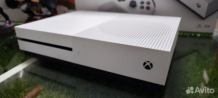 Xbox One S 1TB/2 Геймпада/Game pass ultimate