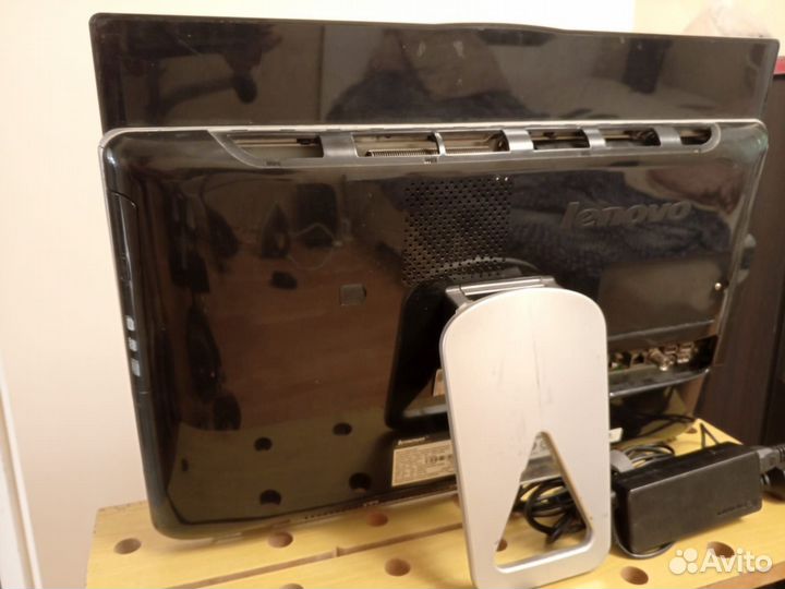 Моноблок Lenovo 20