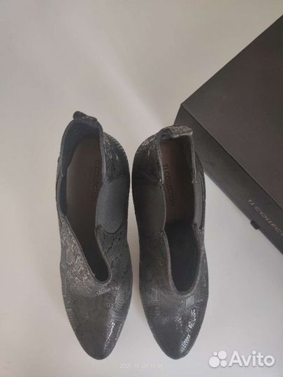 Ботильоны кожаные черные (питон) 39р TG Collection