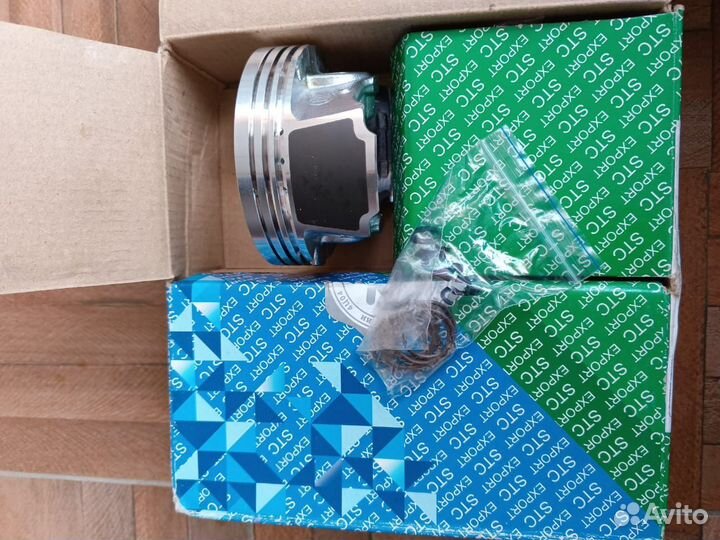 Комплект поршней ваз 21126