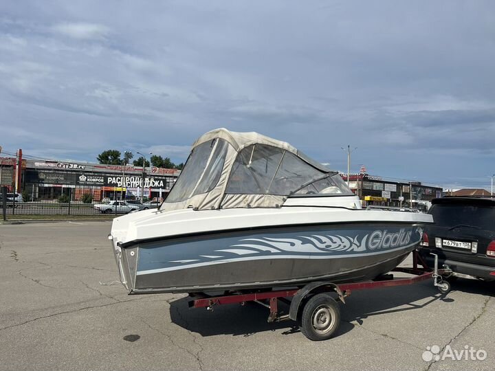 Продам катер Gladius 520