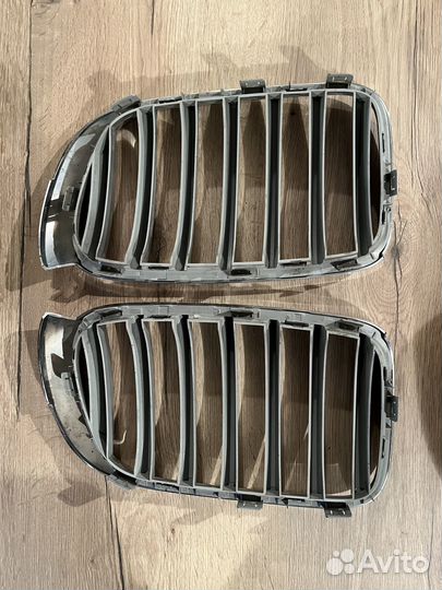 Решетка радиатора оригинал BMW X3 f25 рестайл