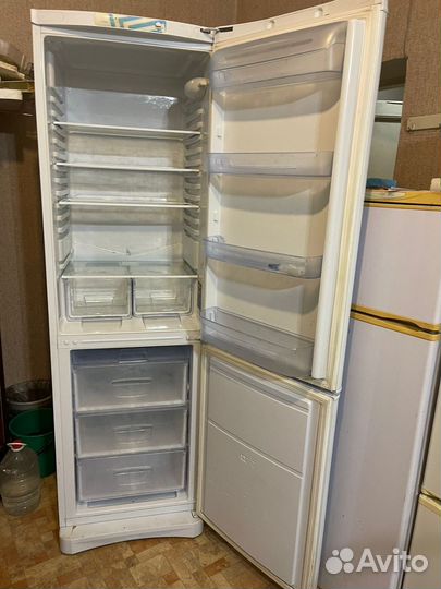 Холодильник Indesit высота 2 метра