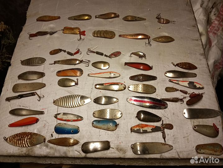 Продам воблеры и блесны