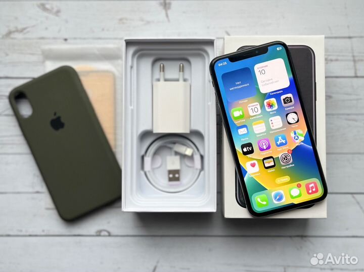 iPhone X, 64 ГБ
