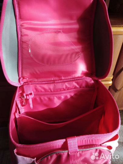 Портфель школьный для девочки