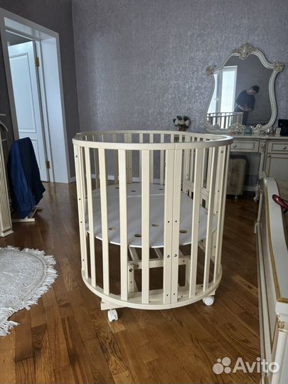 Детская кроватка с маятником 3в1