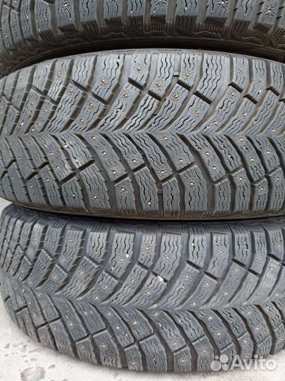 Michelin X-Ice North 4 215/65 R16 102T