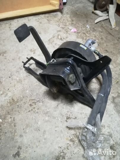 Вакуумный тормозной цилиндр Isuzu ELF NPR58 4BE1