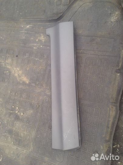 Накладка двери Honda Cr-V