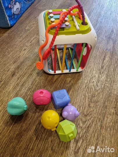 Развивающие игрушки для малышей