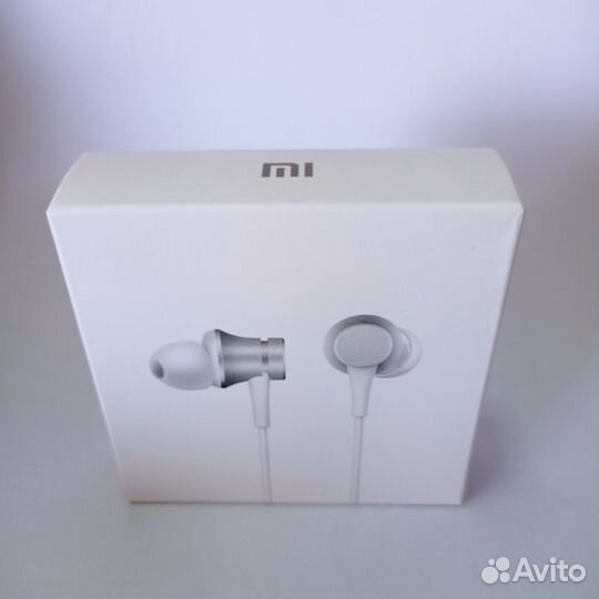 Наушники Xiaomi Mi In-Ear Headphones Basic, White