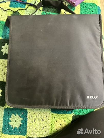 Папка со 120 дисками: фильмами, мульт и музыкой