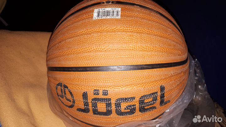 Баскетбольный мяч