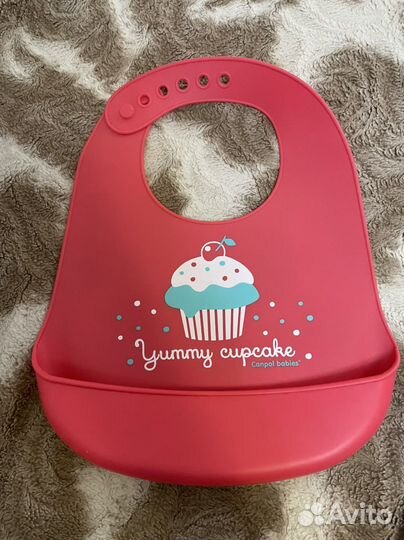 Слюнявчик силиконовый новый