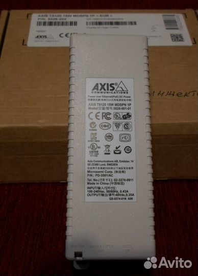 Инжектор PoE Axis T8120