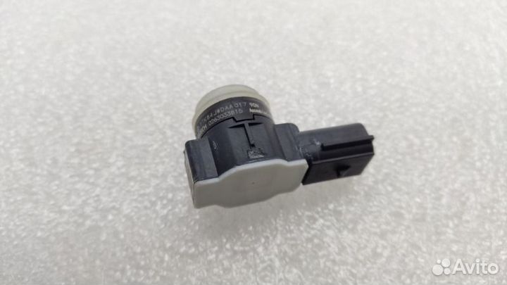 Датчик парковки Jeep Grand Cherokee Srt WK2 ESG