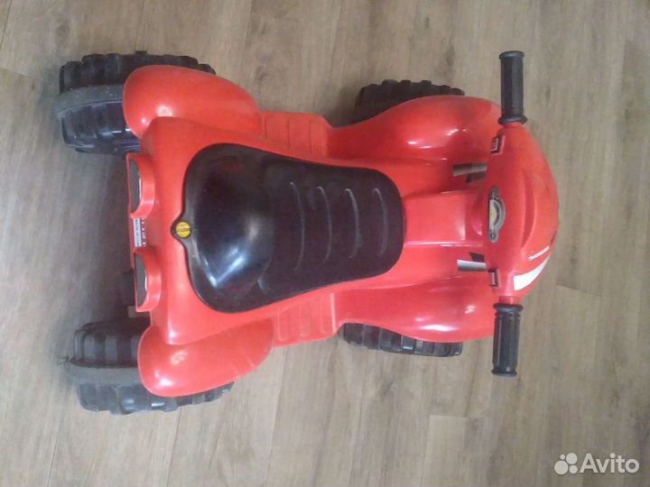Детский квадроцикл на аккумуляторе
