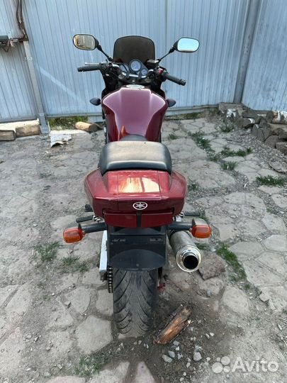 Yamaha fzs600