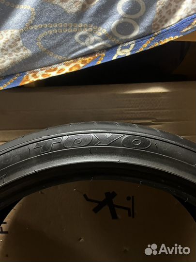 Toyo DRB 225/40 R19