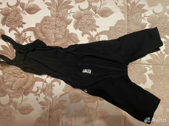 Гидрокостюм