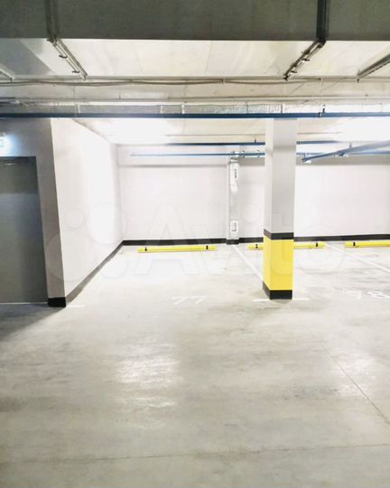 Машиноместо, 18 м²