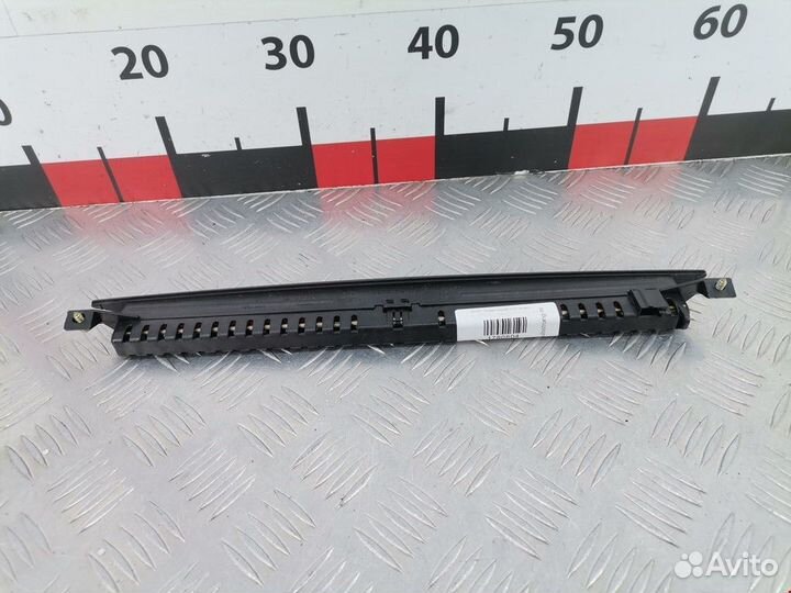 Стоп-сигнал Volkswagen Golf 4 2002 1J6945131C