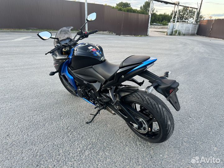 Suzuki GSX-S1000F