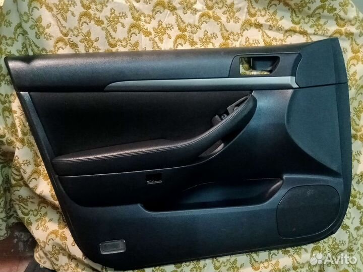 Дверные карты 2 шт. тойота Авенсис т250. цена за 1