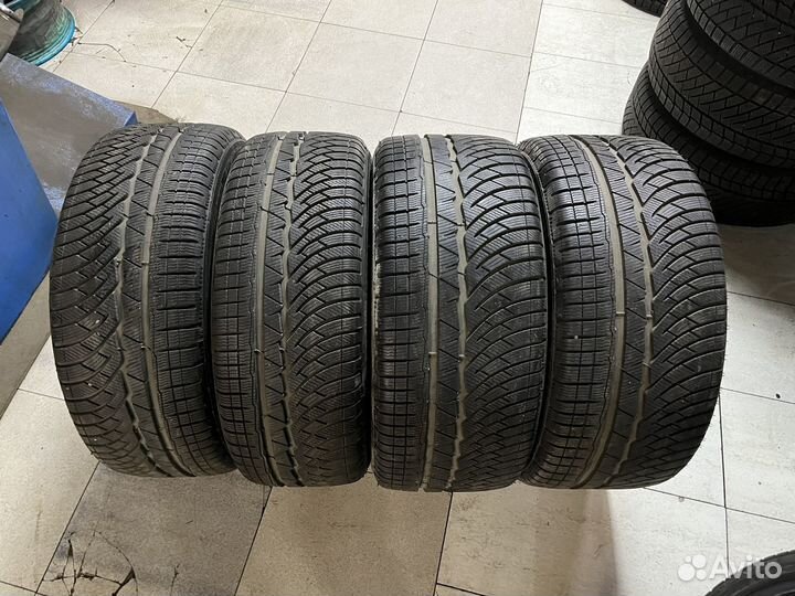 Michelin Alpin 4 245/45 R19 и 275/40 R19