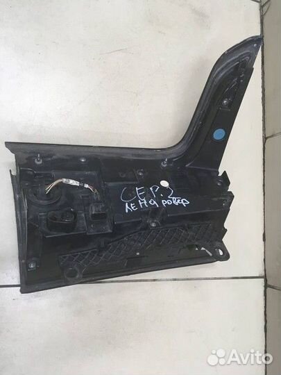 Фонарь задний правый Land Rover Range Rover