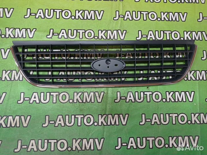 Решетка радиатора Ford Explorer