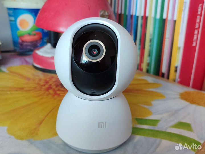 Продаю видеокамеру mi 360
