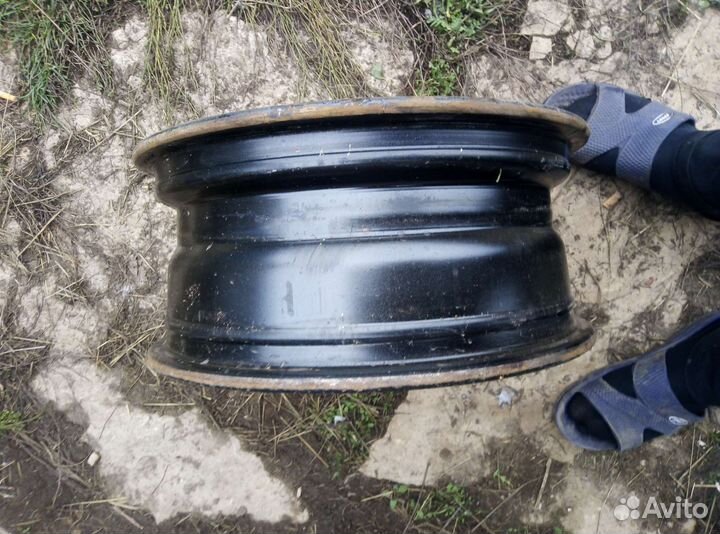 Продаю диск на УАЗ R16