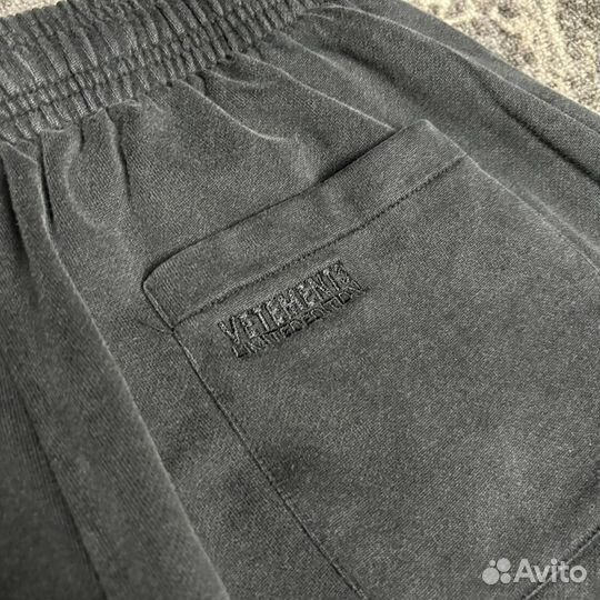 Штаны Vetements