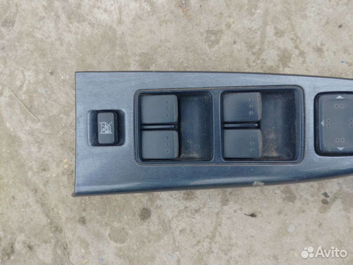 Блок управления стеклоподъемниками Mazda 6 GG