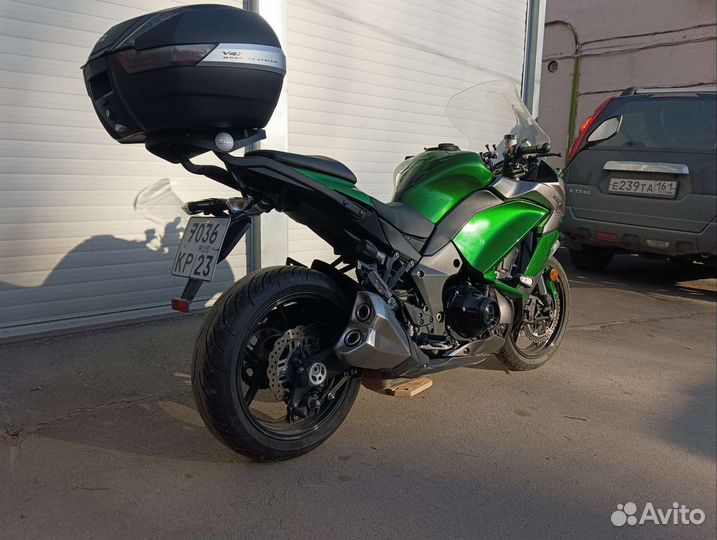 Мотоцикл kawasaki Z1000SX